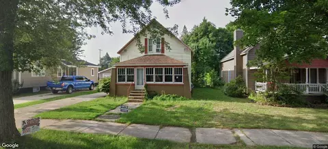 722 E Chapin St, Cadillac, MI 49601