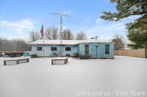 13280 Ritchie Ave NE, Cedar Springs, MI 49319