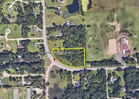 2610 N Wixom Rd, Commerce Twp, MI 48382