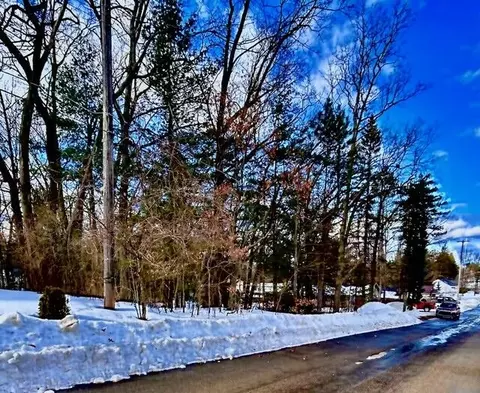124 Cadillac Ave #119 & 120, Houghton Lake, MI 48629