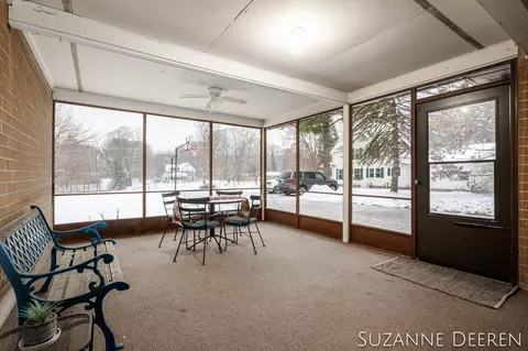 714 W State St, Belding, MI 48809 photo 5