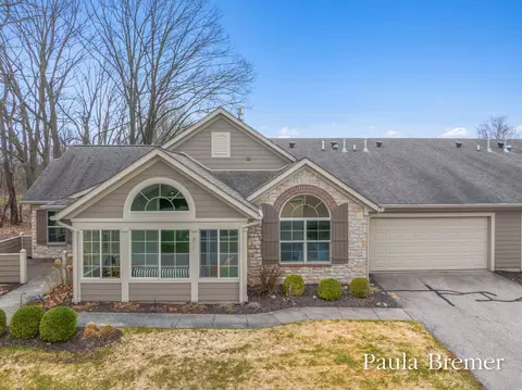 856 Bridge Crest Dr SE, Ada, MI 49301