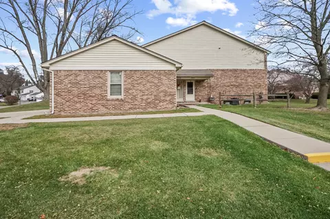 38513 Capetown Ct #169, Clinton Twp, MI 48038