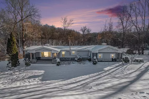 2348 Segwun Ave SE, Lowell, MI 49331