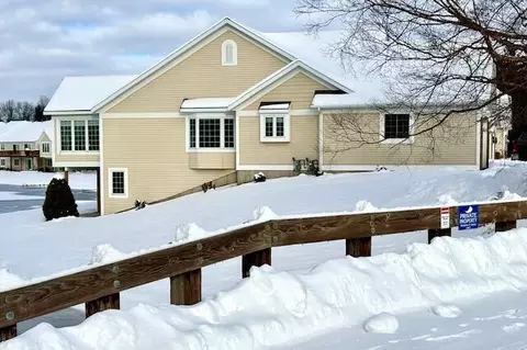 1309 Timber Xing, Holland, MI 49424