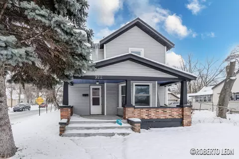 922 Burton St SW, Wyoming, MI 49509