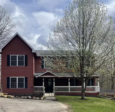 300 Bethany Dr, Hastings, MI 49058