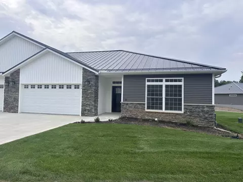 246 Glei Ct, Hillsdale, MI 49242
