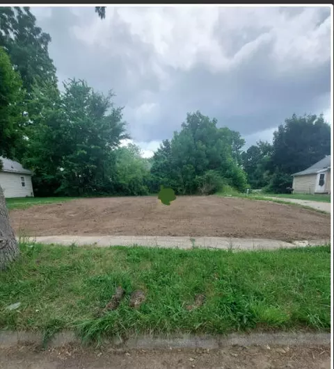 943 Williams St, Jackson, MI 49203