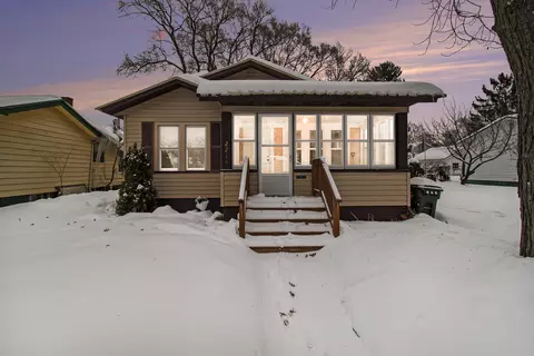 2214 Torrent St, Muskegon, MI 49441