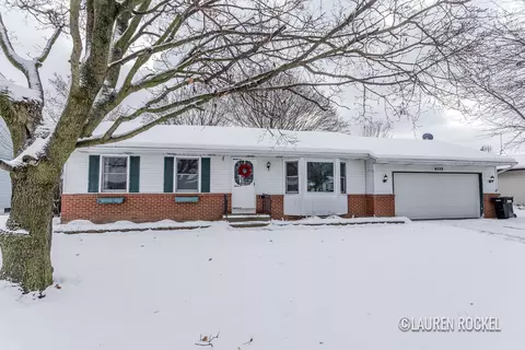 4532 Sutton Pl SW, Grandville, MI 49418