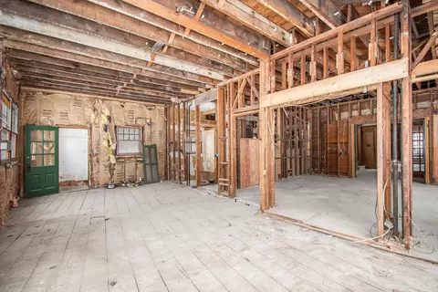Other - 542 A St, Jackson, MI 49201 photo 2 of 31