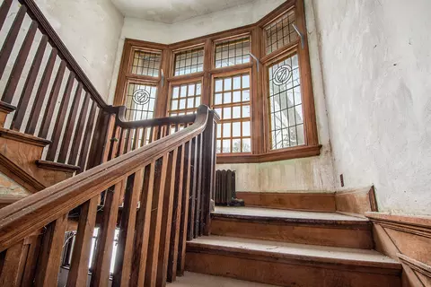 Entry Way - 542 A St, Jackson, MI 49201 photo 7 of 10