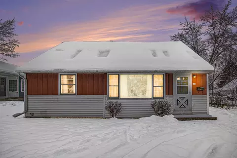 210 Oakhurst Ave, Kalamazoo, MI 49001