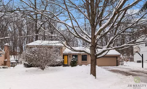 446 Adaway Ave SE, Ada, MI 49301 photo 3