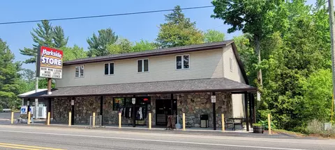 8587 W Silver Lake Rd, Mears, MI 49436