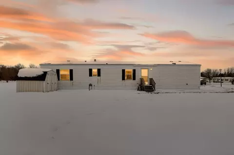 1125 Russell St, Wayland, MI 49348