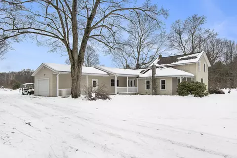 32435 Co Rd 669, Lawton, MI 49065