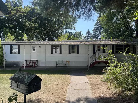 52879 25th St, Mattawan, MI 49071