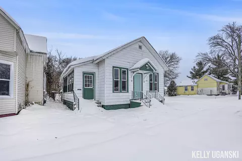 320 Myrtle Ave, Muskegon, MI 49442