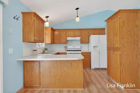 5541 Eric St, Allendale, MI 49401 photo 21