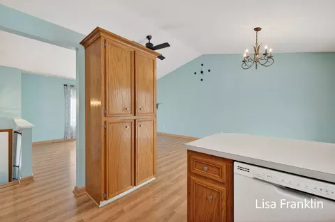 5541 Eric St, Allendale, MI 49401 photo 25