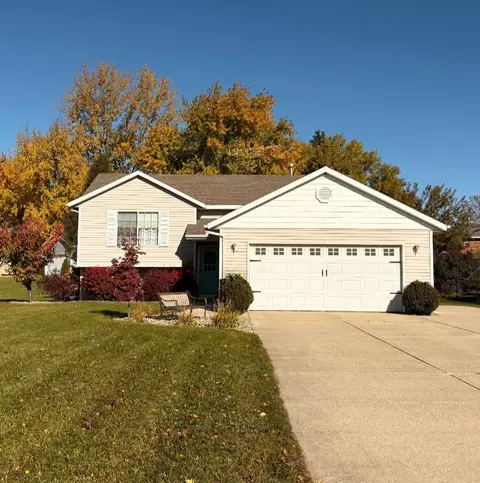5541 Eric St, Allendale, MI 49401