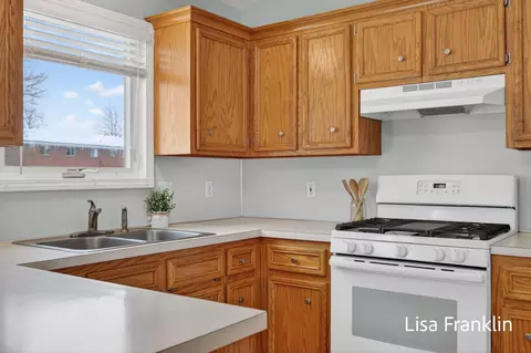 5541 Eric St, Allendale, MI 49401 photo 22