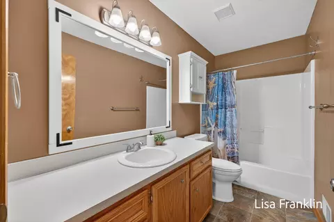 5541 Eric St, Allendale, MI 49401 photo 28