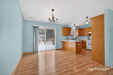 5541 Eric St, Allendale, MI 49401 photo 19