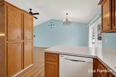 5541 Eric St, Allendale, MI 49401 photo 26