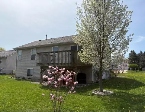 5541 Eric St, Allendale, MI 49401 photo 3
