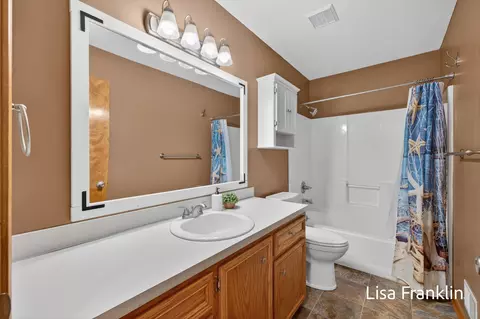 5541 Eric St, Allendale, MI 49401 photo 29