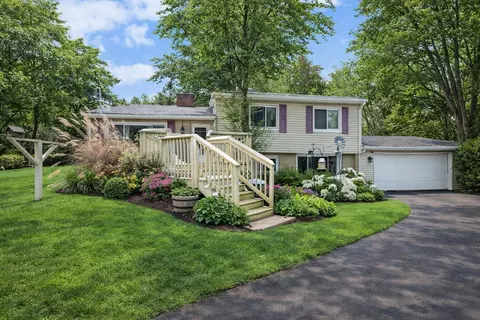 100 Burt Ave, Jackson, MI 49201