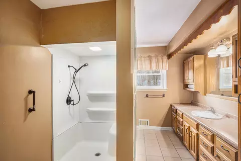 100 Burt Ave, Jackson, MI 49201 photo 17