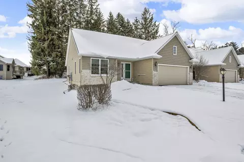 3657 Terrace Hills Ln, Jackson, MI 49203