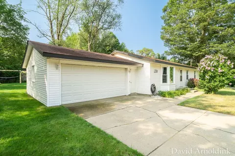 1794 Vans Blvd, Holland, MI 49423