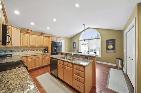 Kitchen - 3404 Belgian Cir, Jackson, MI 49203 photo 1 of 5