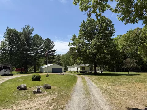 3345 W Madison Rd, Hart, MI 49420