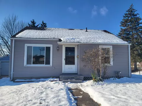 2302 Maplewood Ave, Lansing, MI 48910