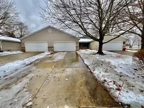 704 Bayberry Ln, Otsego, MI 49078
