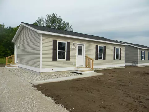 217 Taylors Ct, Scottville, MI 49454