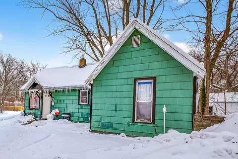 3133 Sanford St, Muskegon, MI 49444