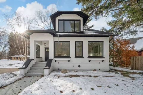 312 S Whittaker St, New Buffalo, MI 49117