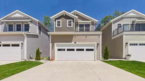 7248 Atwater Dr, Norton Shores, MI 49456