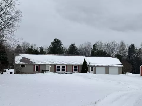 4711 S Lakola Rd, Reed City, MI 49677