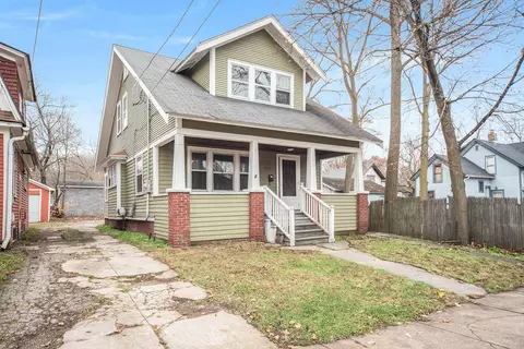 1214 Oak St, Kalamazoo, MI 49008