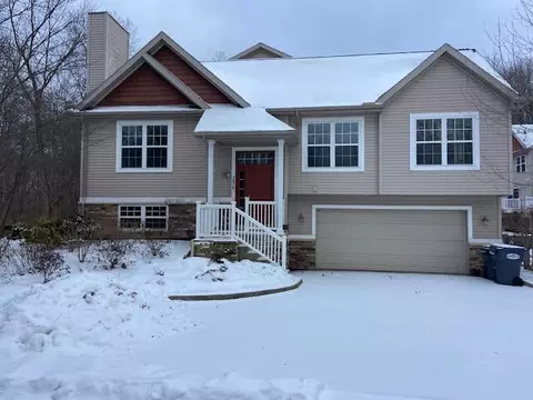 3478 Rivers Edge Dr, St. Joseph, MI 49085