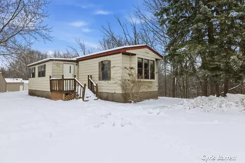 3593 Millrace Ct SE, Caledonia, MI 49316