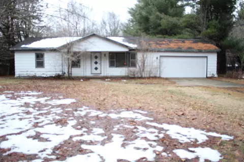 6938 Hancock Rd, Montague, MI 49437